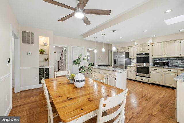 7700 BRICKYARD RD, Potomac, MD 20854