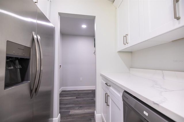 2335 W BEACH STREET, Tampa, FL 33607