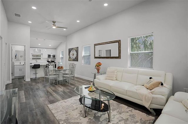 2335 W BEACH STREET, Tampa, FL 33607