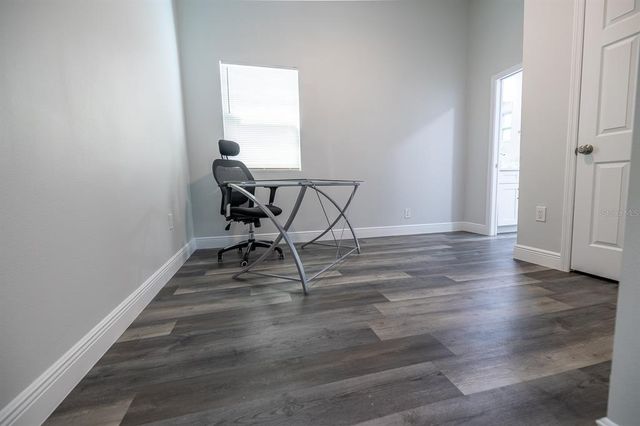 2335 W BEACH STREET, Tampa, FL 33607