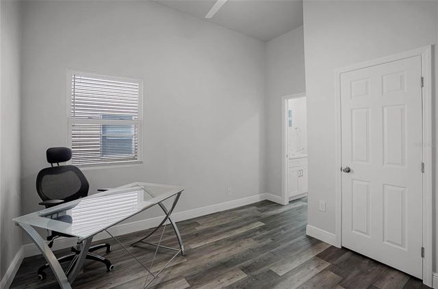 2335 W BEACH STREET, Tampa, FL 33607