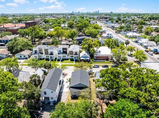 2335 W BEACH STREET, Tampa, FL 33607