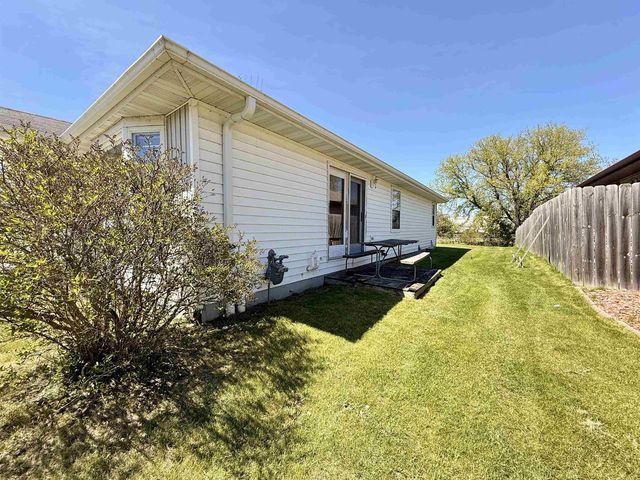 1530 FALCON WAY, Sheboygan Falls, WI 53085
