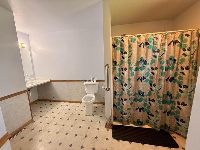 1530 FALCON WAY, Sheboygan Falls, WI 53085