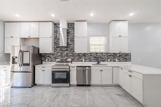 164 County Road 3370, Cleveland, TX 77327