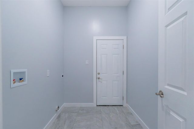 164 County Road 3370, Cleveland, TX 77327