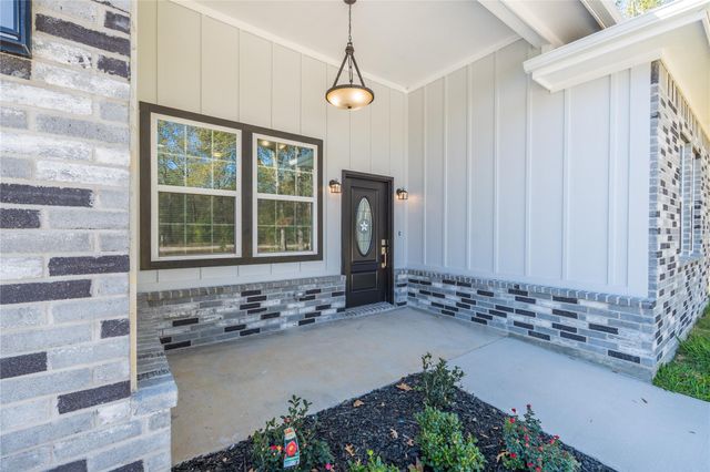 164 County Road 3370, Cleveland, TX 77327