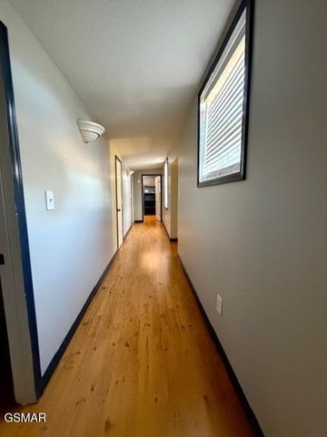 109 Ridgefield Dr Drive, Dandridge, TN 37725