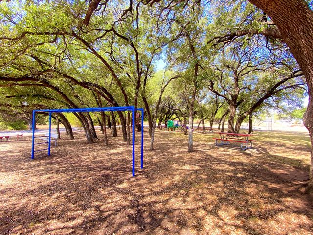 5106 Stoneridge Drive, Granbury, TX 76048