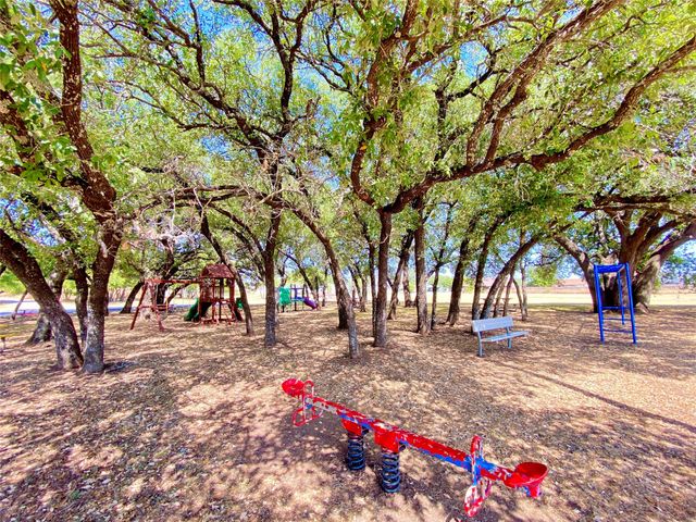 5106 Stoneridge Drive, Granbury, TX 76048