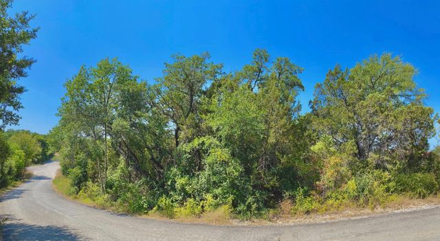 5106 Stoneridge Drive, Granbury, TX 76048