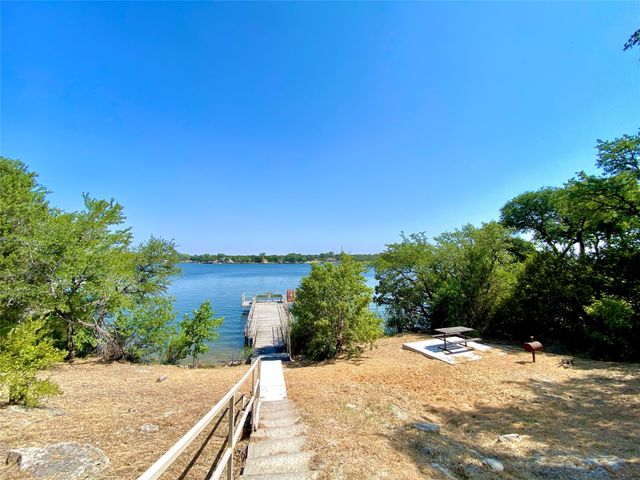 5106 Stoneridge Drive, Granbury, TX 76048