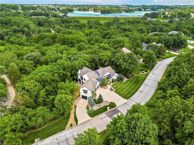 4951 NW Canyon Road, Lee's Summit, MO 64064