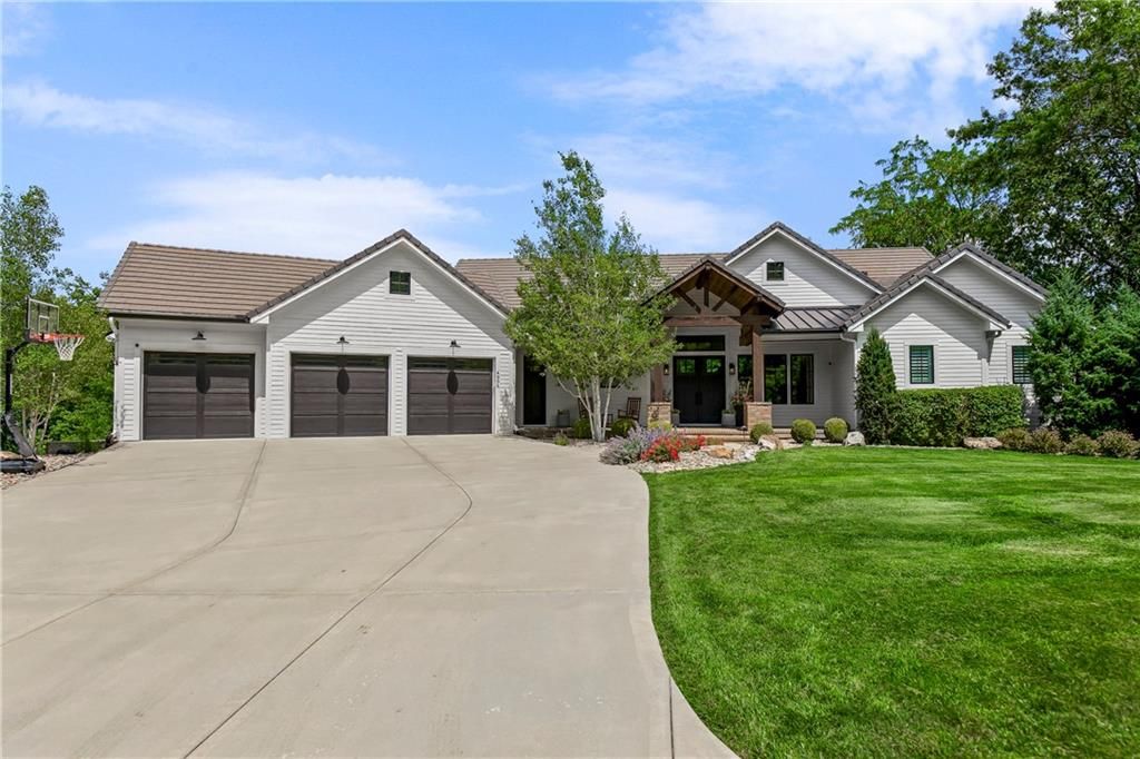 4951 NW Canyon Road, Lee's Summit, MO 64064