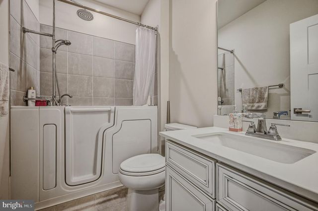 1243 GWYNEDD DR, Middletown, DE 19709