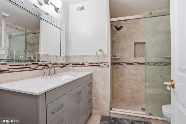 2303 BENNETT PL, Southampton, PA 18966