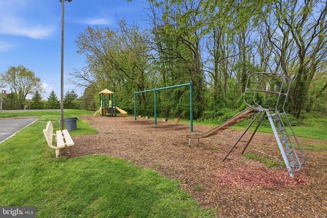 2303 BENNETT PL, Southampton, PA 18966