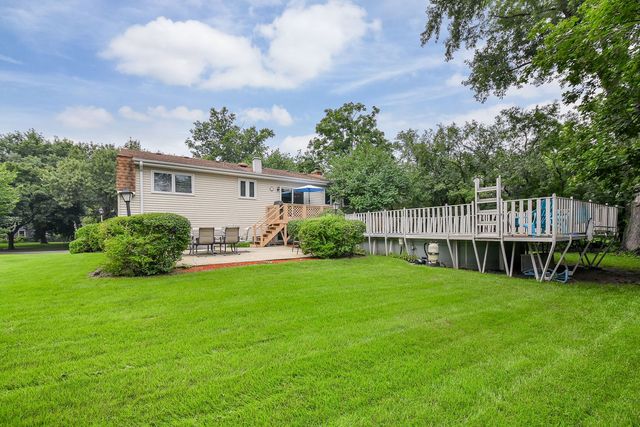 2287 Durham Drive, Wheaton, IL 60189