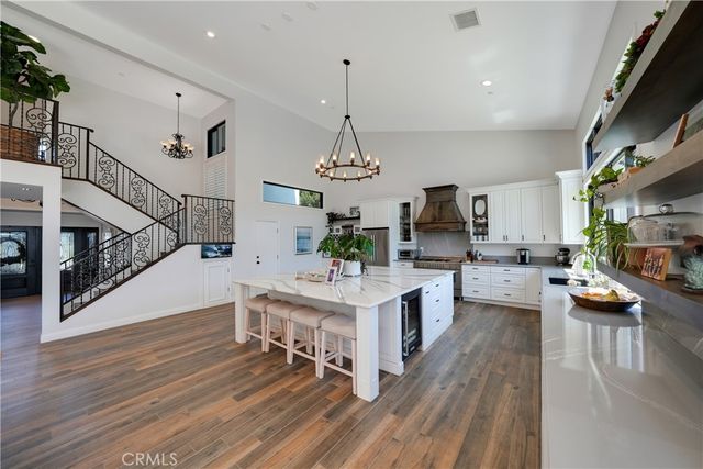 1827 Mariners Drive, Newport Beach, CA 92660