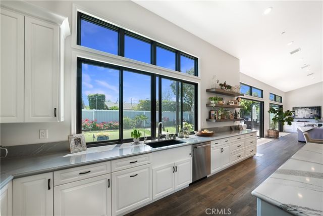 1827 Mariners Drive, Newport Beach, CA 92660