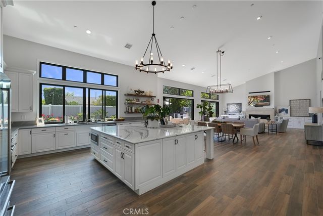 1827 Mariners Drive, Newport Beach, CA 92660