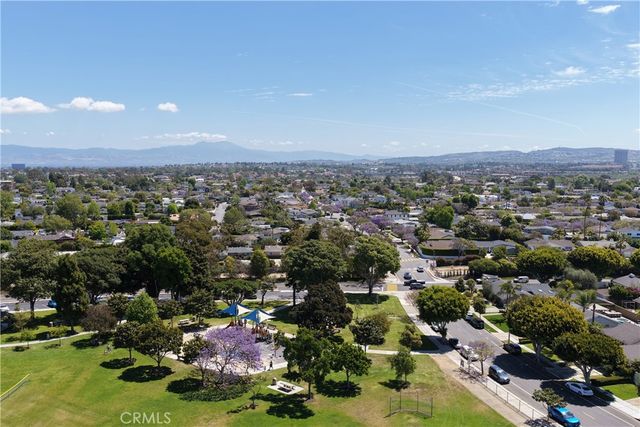 1827 Mariners Drive, Newport Beach, CA 92660