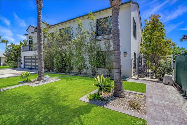 1827 Mariners Drive, Newport Beach, CA 92660