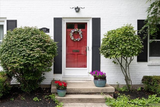 505 Brantwood Road, Amherst, NY 14226