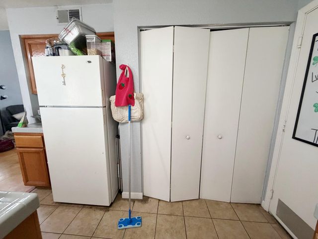 9572 S Coast Ln, Elk Grove, CA 95758