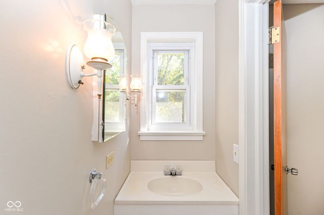 5735 N Sherman Avenue, Indianapolis, IN 46220