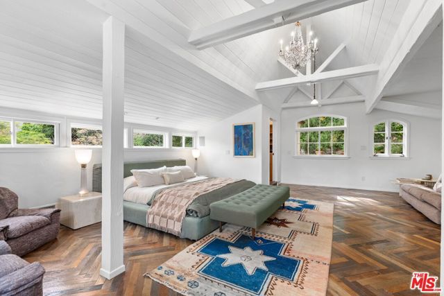 20 Latimer Road, Santa Monica, CA 90402