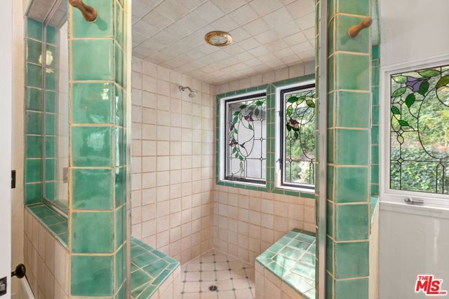 20 Latimer Road, Santa Monica, CA 90402