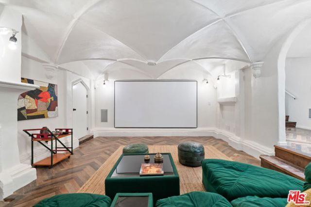 20 Latimer Road, Santa Monica, CA 90402