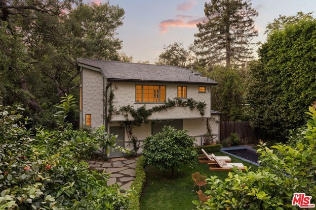 20 Latimer Road, Santa Monica, CA 90402