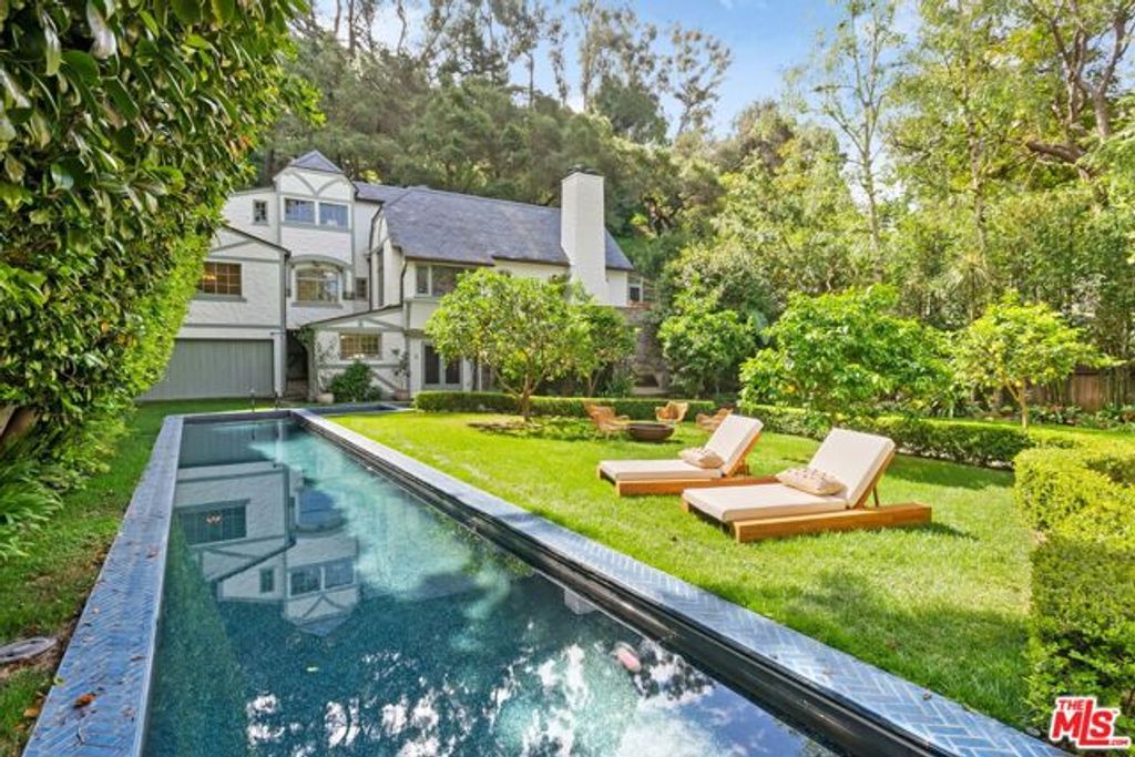 20 Latimer Road, Santa Monica, CA 90402