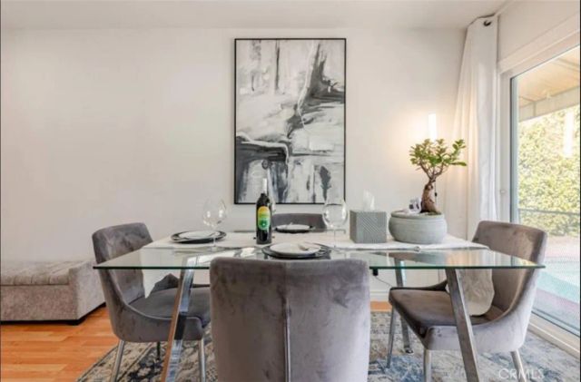 6220 Morella Avenue, North Hollywood, CA 91606