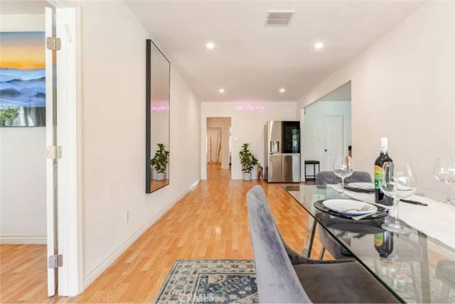 6220 Morella Avenue, North Hollywood, CA 91606