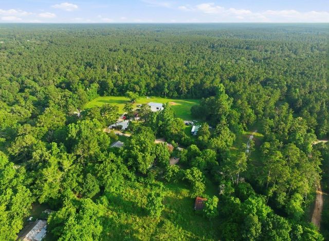 801 Snell Road, Livingston, TX 77351