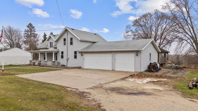 815 Fredonia AVENUE, Fredonia, WI 53021