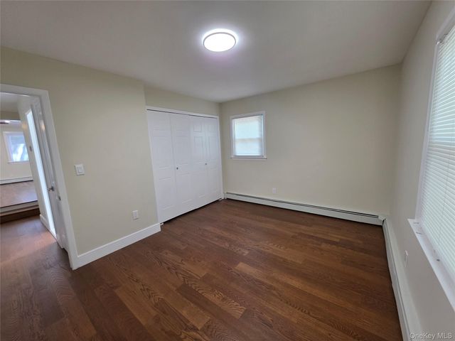 7 Roosevelt Avenue, Greenlawn, NY 11740