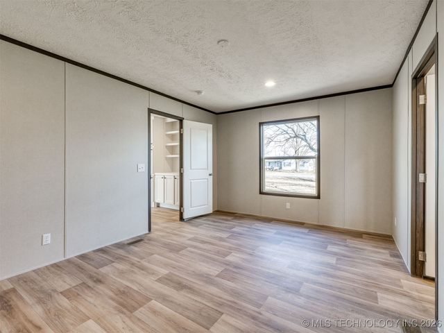 30564 S Peaceful Valley Road, Inola, OK 74036