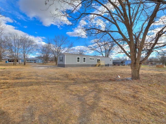 30564 S Peaceful Valley Road, Inola, OK 74036