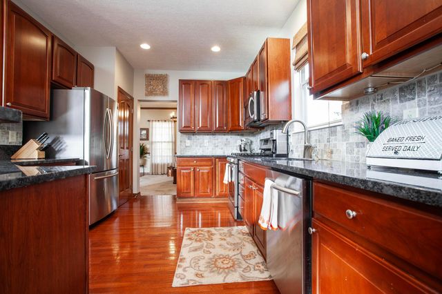 6867 Golden Way, Powell, OH 43065