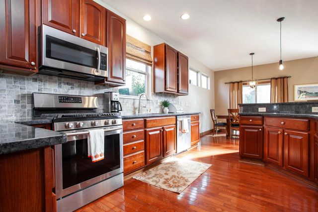 6867 Golden Way, Powell, OH 43065