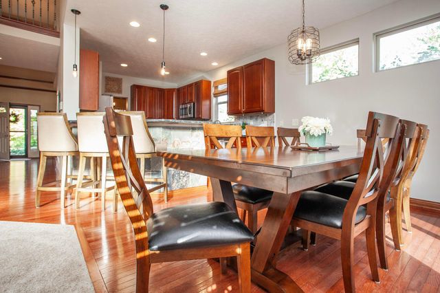 6867 Golden Way, Powell, OH 43065