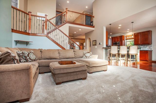 6867 Golden Way, Powell, OH 43065