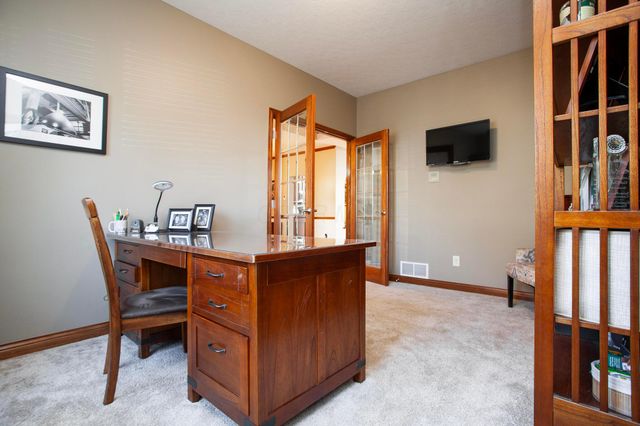 6867 Golden Way, Powell, OH 43065