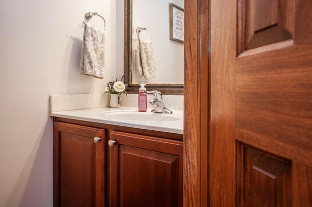 6867 Golden Way, Powell, OH 43065