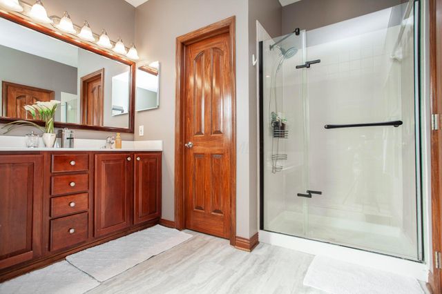 6867 Golden Way, Powell, OH 43065