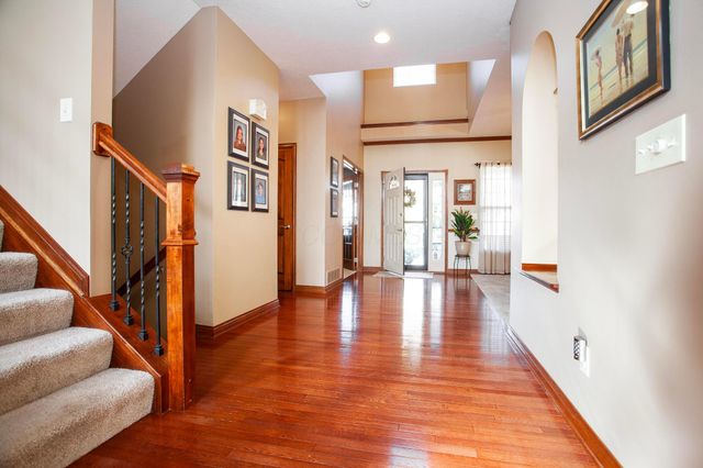 6867 Golden Way, Powell, OH 43065